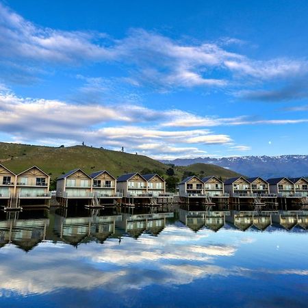 Marsden Lake Resort Central Otago クロムウェル エクステリア 写真 The Jack's Point clubhouse