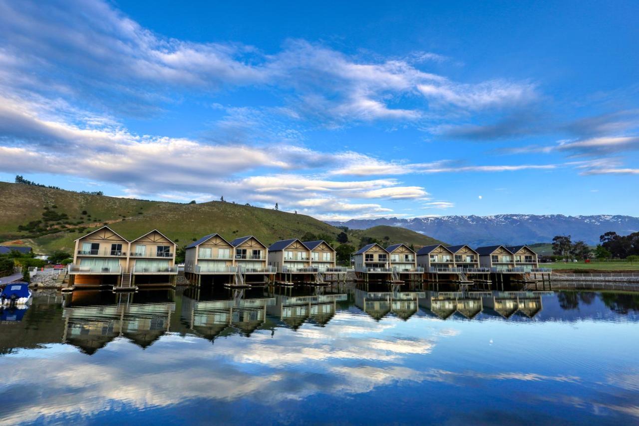 Marsden Lake Resort Central Otago クロムウェル エクステリア 写真 The Jack's Point clubhouse