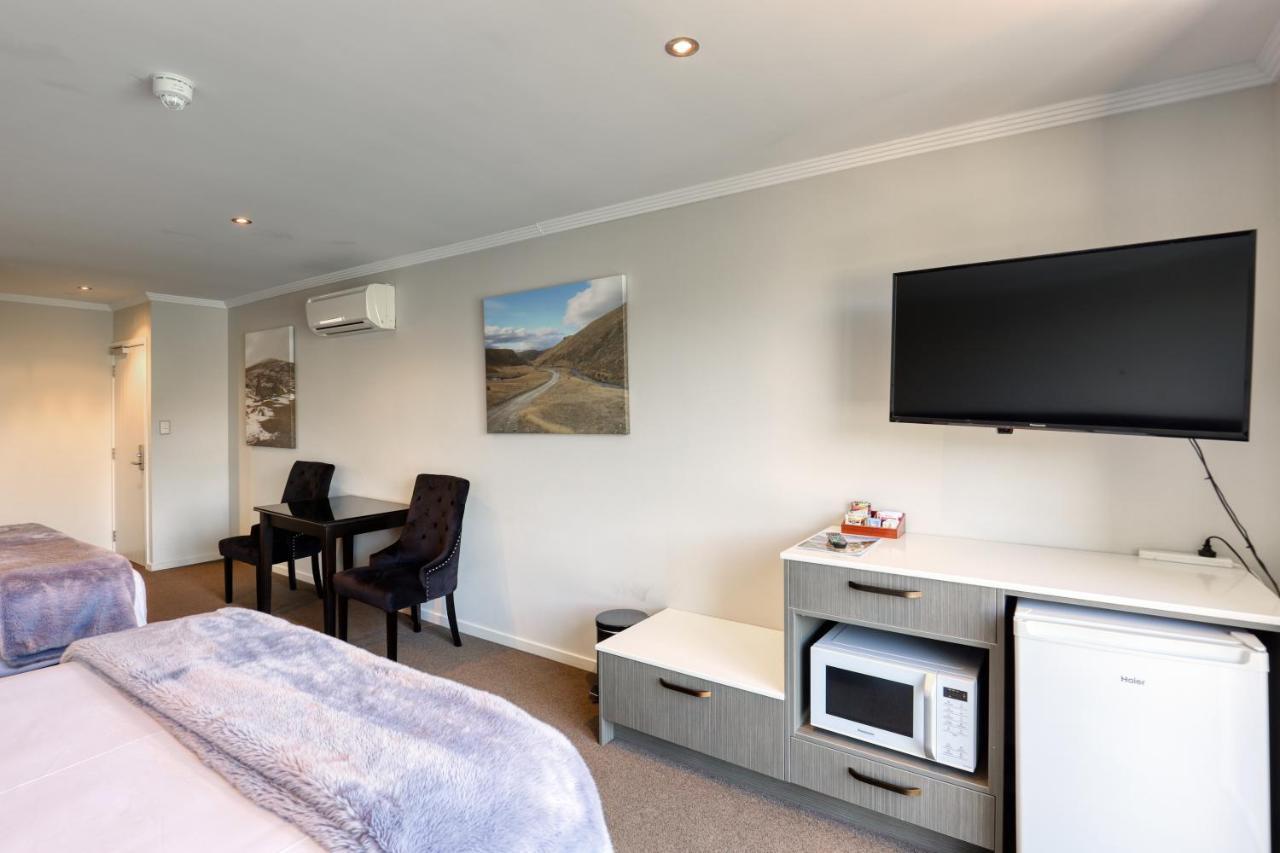 Marsden Lake Resort Central Otago クロムウェル エクステリア 写真 A typical motel room
