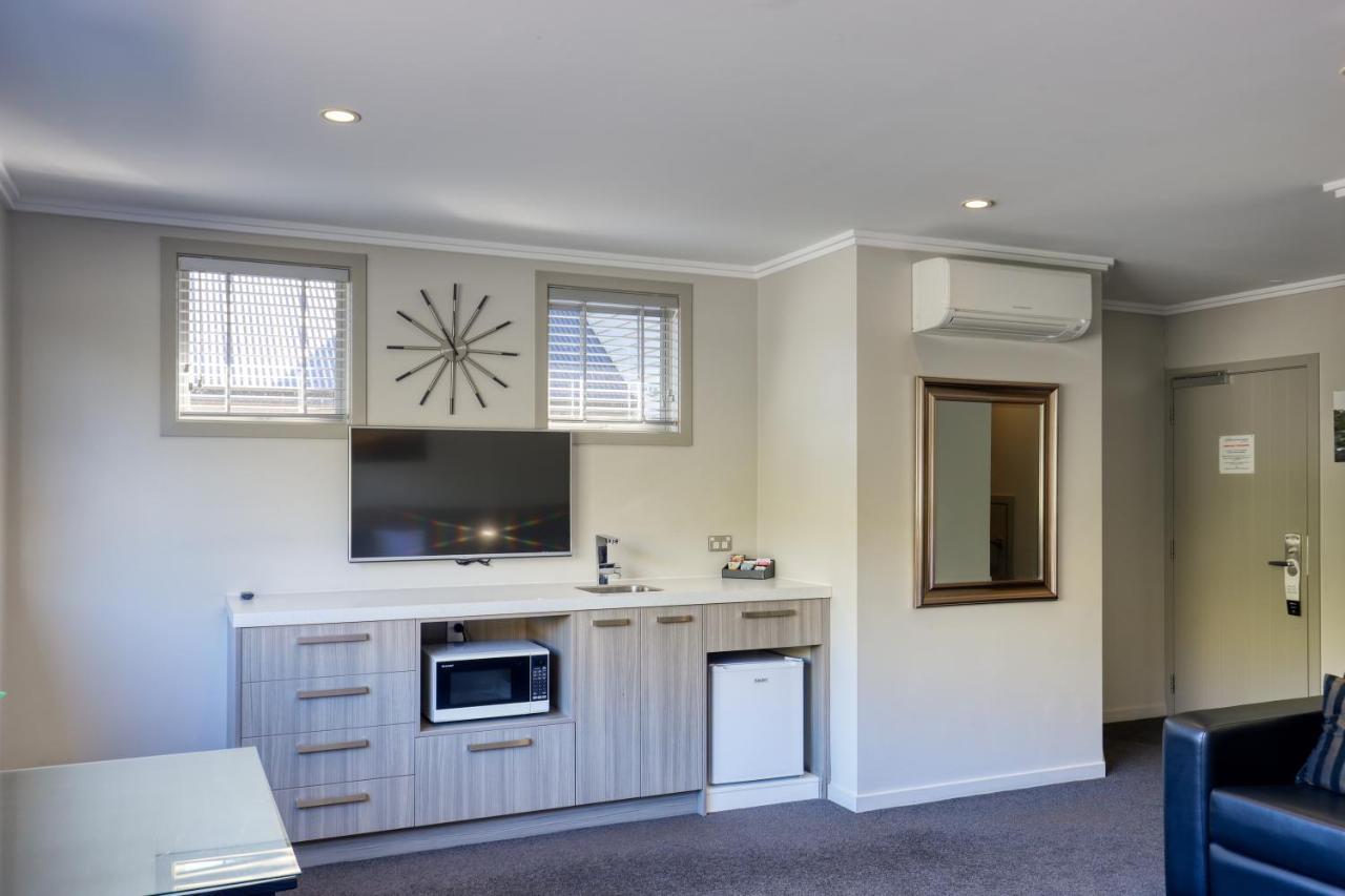 Marsden Lake Resort Central Otago クロムウェル エクステリア 写真 A room at the hotel