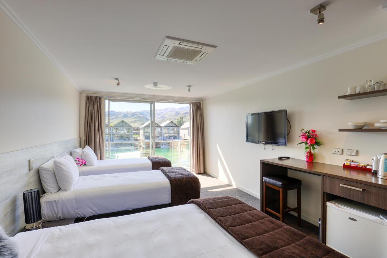 Marsden Lake Resort Central Otago クロムウェル エクステリア 写真 A typical studio apartment