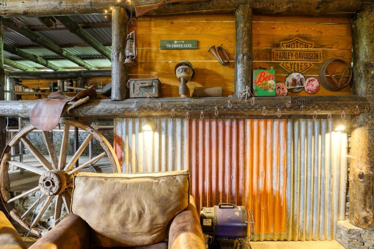 Marsden Lake Resort Central Otago クロムウェル エクステリア 写真 The bar at the Old West Trading Post