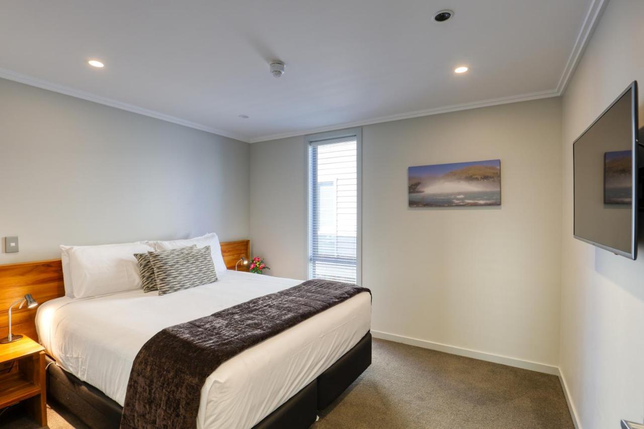 Marsden Lake Resort Central Otago クロムウェル エクステリア 写真 A bedroom at the hotel
